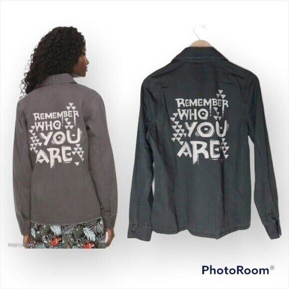 Disney Her Universe NWT Junior Small Cotton Lion King Destructed Cargo Jacket - Picture 2 of 9